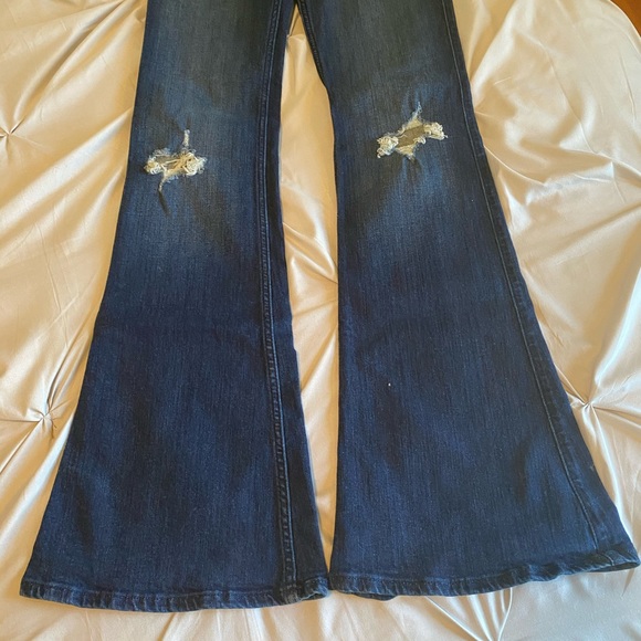 Hollister Denim - Flare/Bell Bottoms with ripped knee